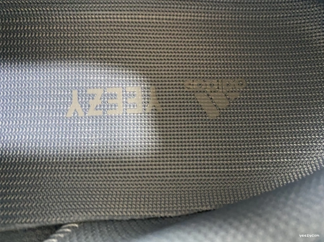 Adidas GW0296 Sun Yeezy V2 700 Boost 0725